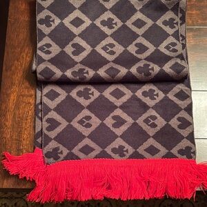 Winter scarf with red fringe